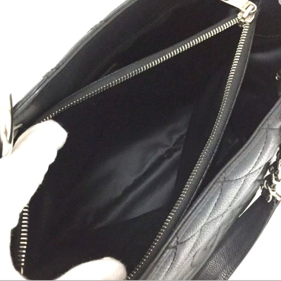 Authentic CHANEL Caviar Skin Classic Shoulder Bag - Picture 6 of 8